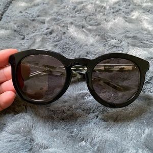 Huge Boss woman’s sunglasses